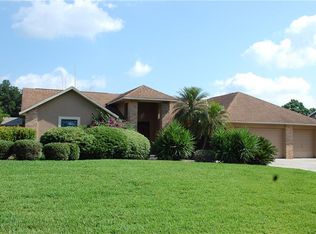 2715 Buckhorn Oaks Dr, Valrico, FL 33594
