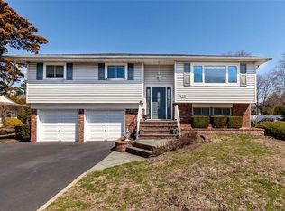 64 New South Rd, Hicksville, NY 11801