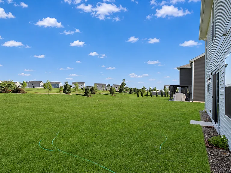 101 Fieldcrest Ave — Photo 25
