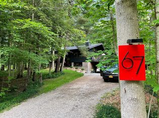 67 Hardwood Rd, Glenwood, NY