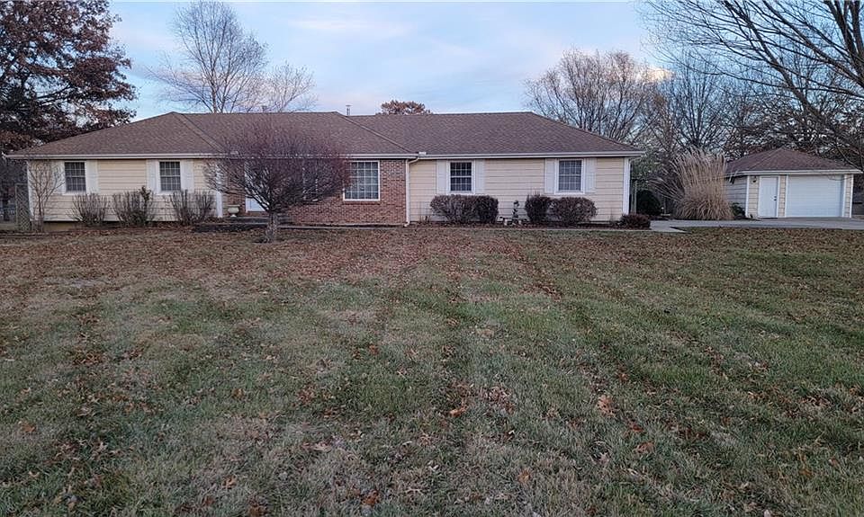 26572 W 322nd Ter, Paola, KS 66071 Zillow