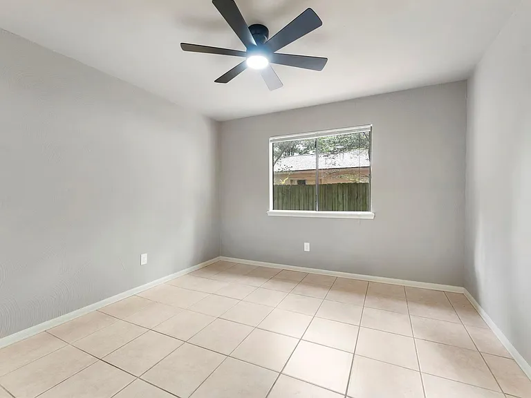 1010 E Red Cedar Cir — Photo 8