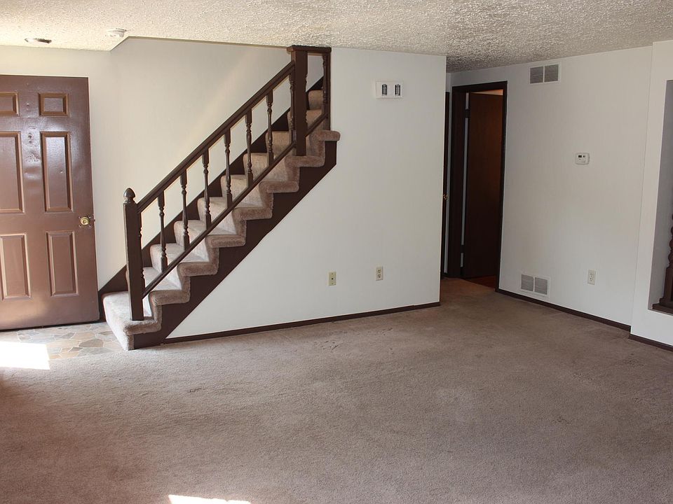 5 Maplewood Dr #12, Steubenville, OH 43952 | Zillow