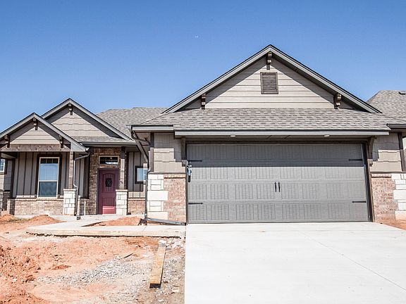 3rd image of 2341 Santa Monica St