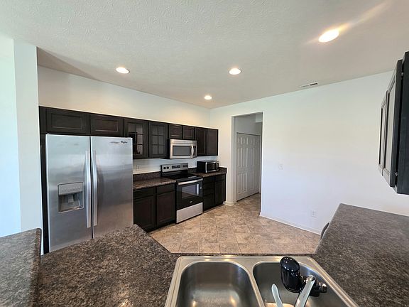 5th image of 2393 Shadow Bend Dr