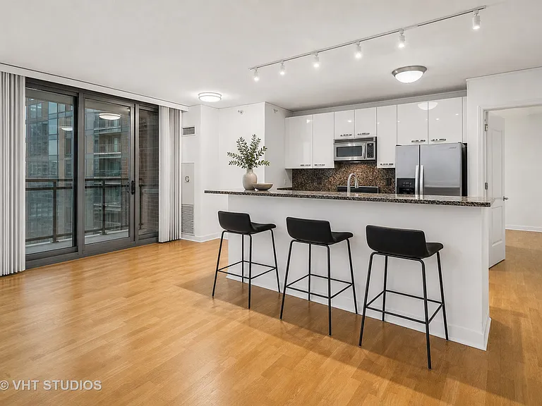 450 E Waterside Dr #1808 — Photo 4