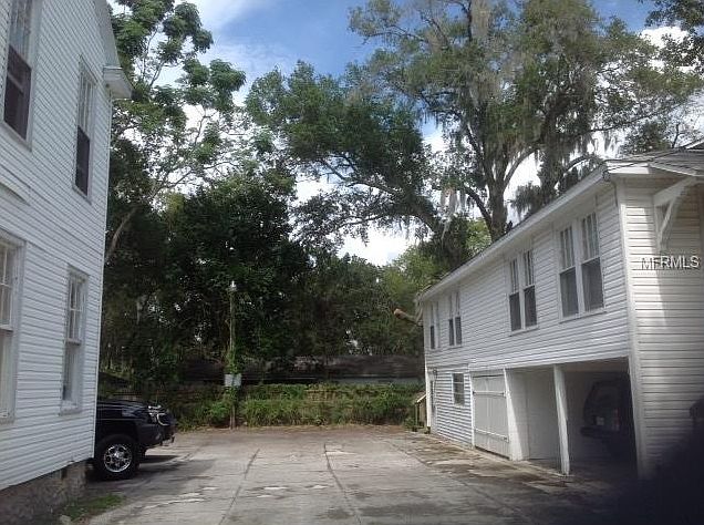2nd image of 1120 Webster St APT 04