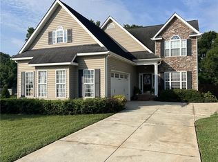 228 Streams Way, Anderson, SC 29625