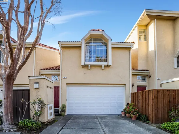 31 Sea Crest Ter, Fremont, CA 94536