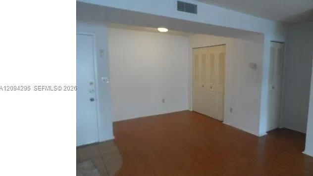 Kings Creek So Condo — Photo 3