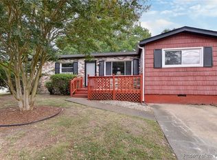 109 Phillips Ln, Newport News, VA 23602