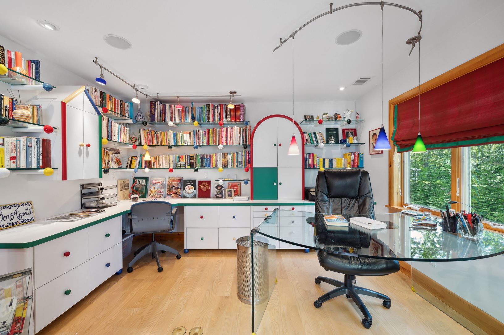  Primary Suite Office