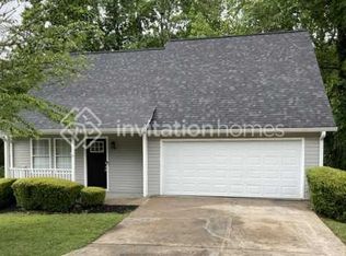 7097 Stonecreek Dr, Douglasville, GA 30134