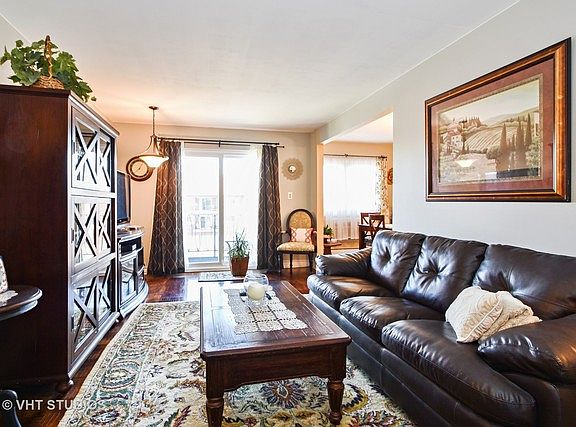 2nd image of 10035 S Cicero Ave APT 306