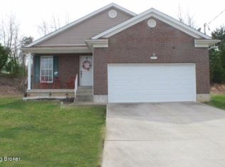 121 Red Hawk Dr, Vine Grove, KY 40175