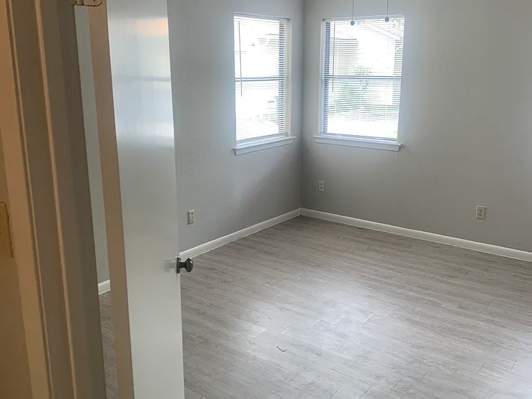 7825 Beauregard Cir #19-B — Photo 10