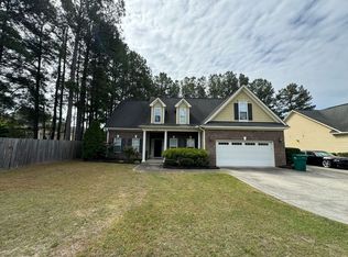 7395 Camden Rd, Fayetteville, NC 28306