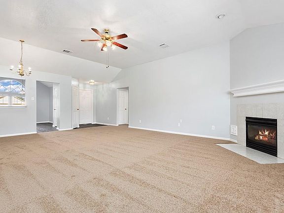 3rd image of 145 Green Isle Ave