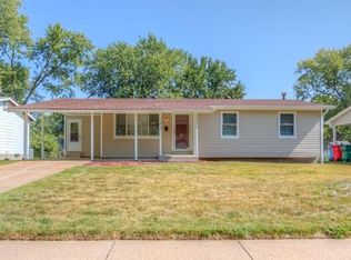 1015 Kingsbrook Ln, Florissant, MO