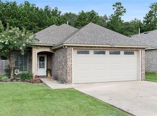 28435 Longfellow Ln, Albany, LA 70711