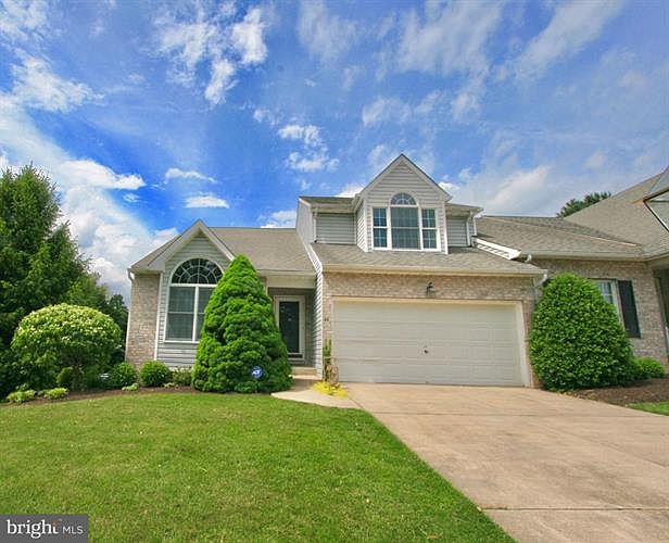 1st image of 44 Barrington Pl
