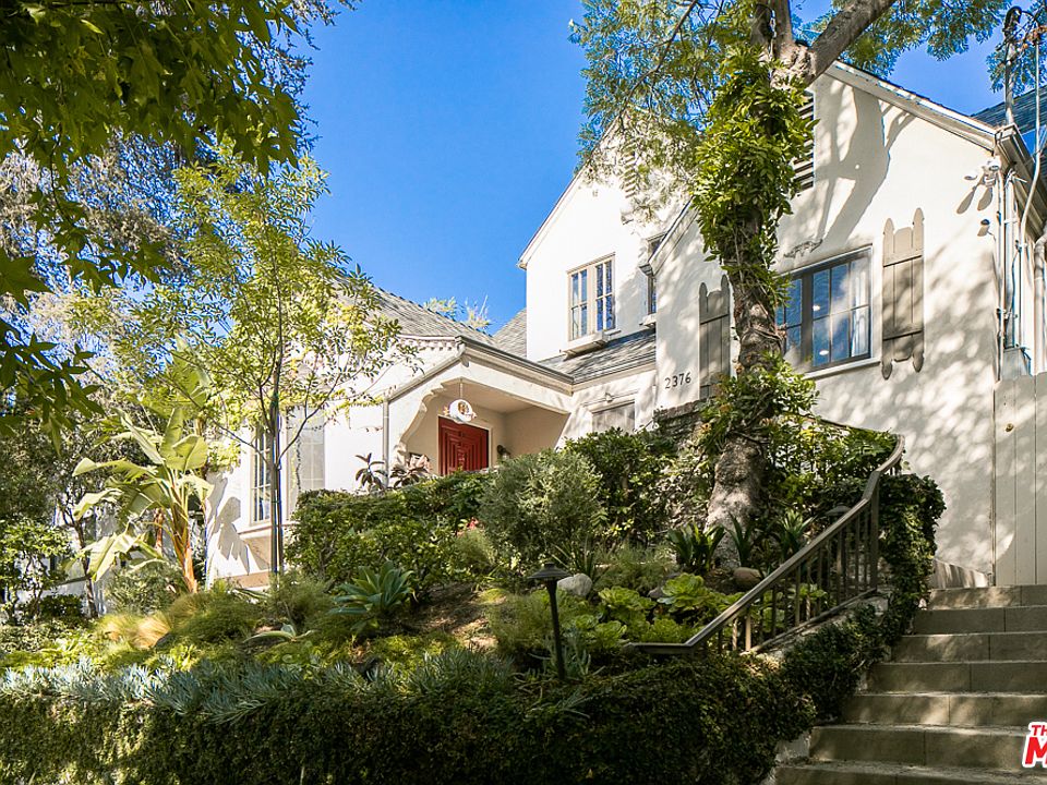 1st image of 2376 Canyon Dr