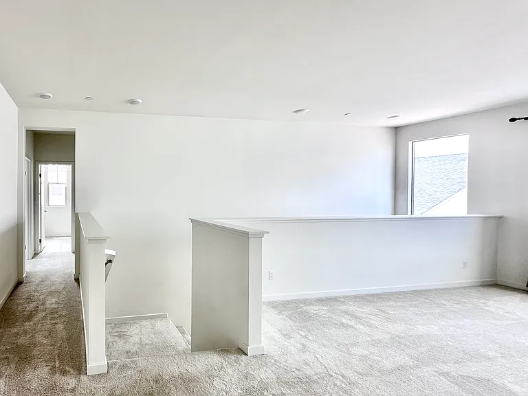 4776 S Ansley Ave — Photo 10
