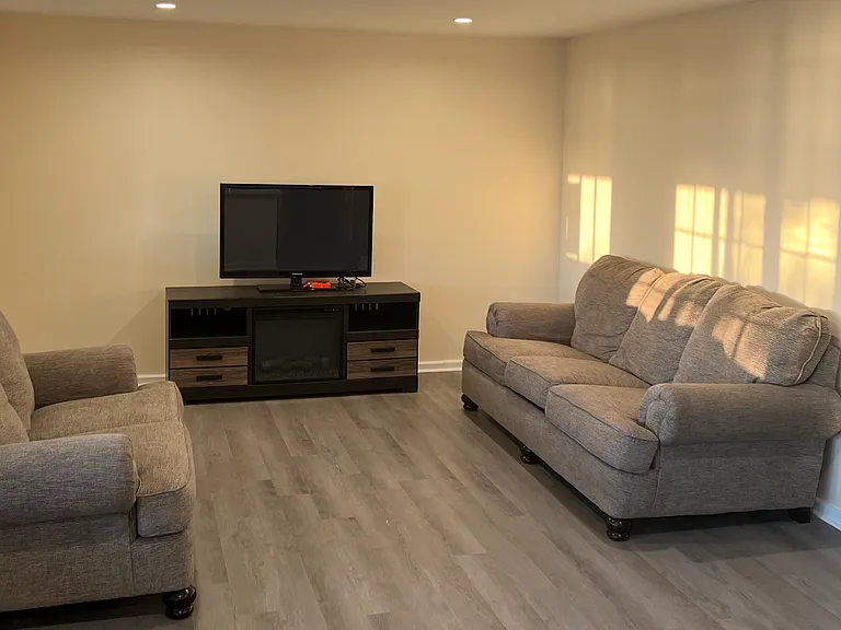 36521 Newberry Bluff Cir — Photo 5