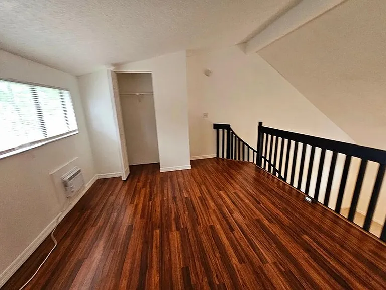 2154 Bradford St #226 — Photo 6