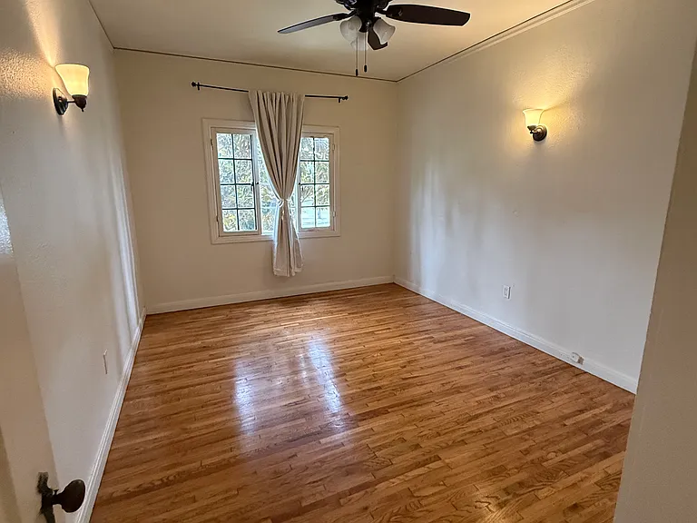 213 W Buffalo Ave #219 — Photo 22