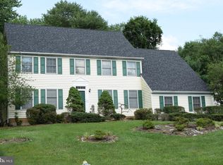 5 Montague Rd, Newark, DE 19713