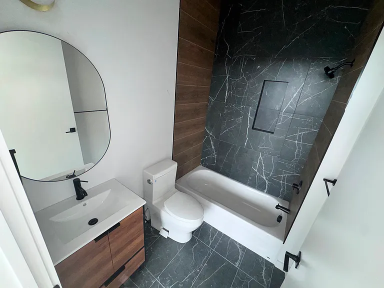 74 Webster St #5A — Photo 4