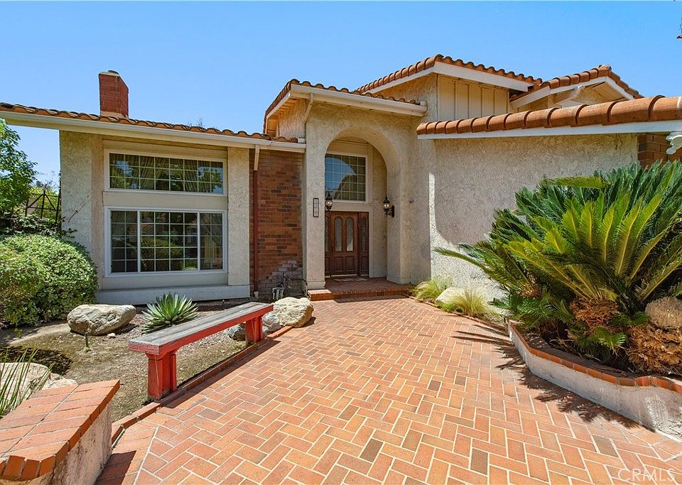 1st image of 5315 Vista Montana