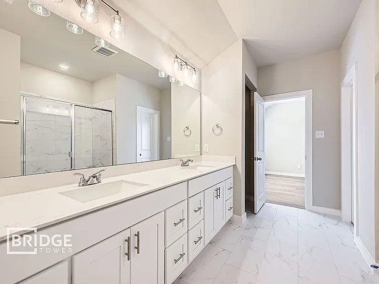 921 Jacquelyne Dr — Photo 9
