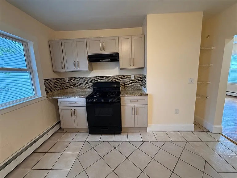 11 Dalrymple St #3 — Photo 10