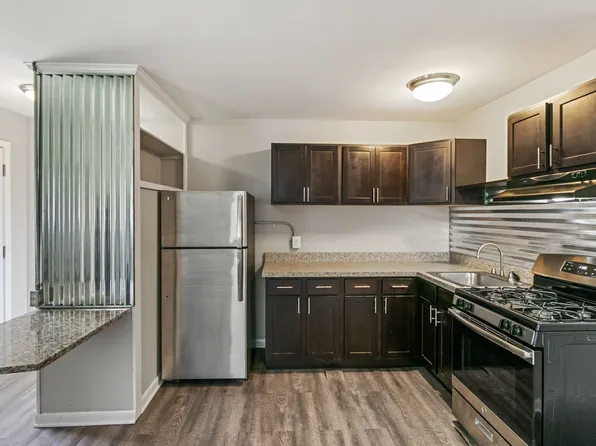 Northwood Place Apartments, 2005 Crooks Rd APT 5, Royal Oak, MI 48073