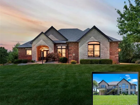 8449 Stone Ledge Dr, Edwardsville, IL 62025