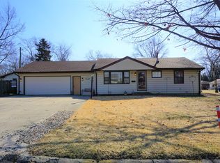 1201 Eastern Dr, Urbana, IL