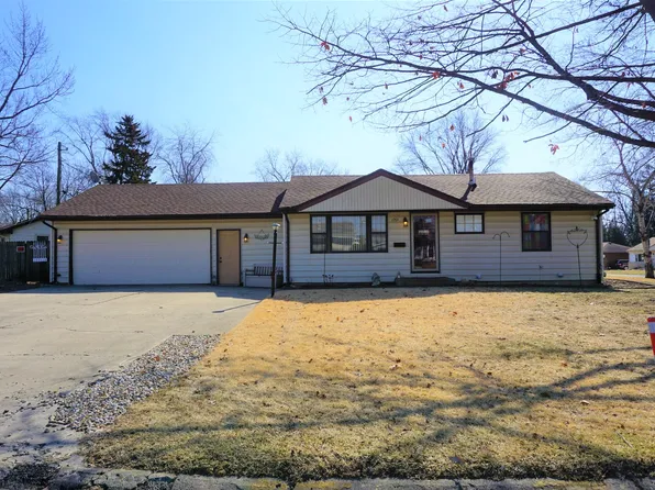 1201 Eastern Dr, Urbana, IL 61801