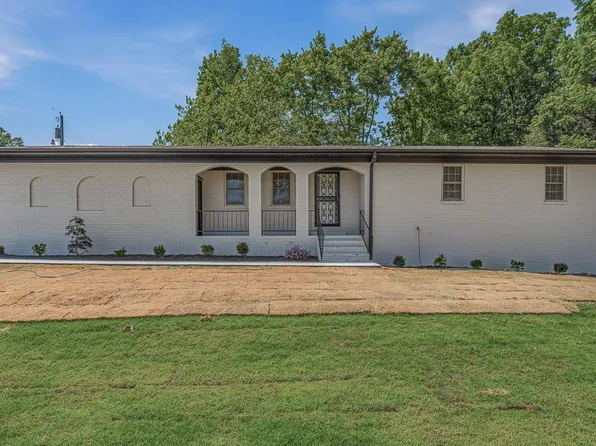 2101 Wildrose Ln, Paragould, AR 72450