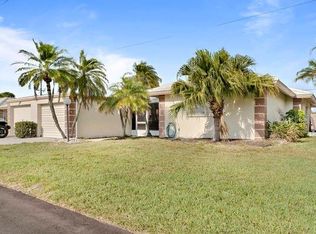 111 Villa Dr, Osprey, FL 34229