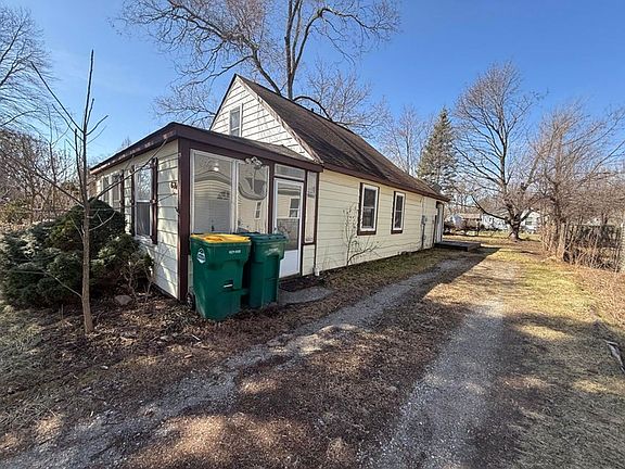 3rd image of 633 Bagley Ave