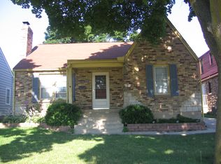 290 S Melrose Ave, Elgin, IL 60123