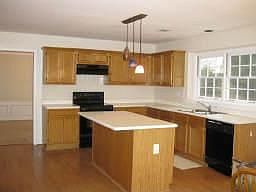 4th image of 210 Kaolin Ct