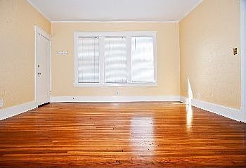 5th image of 2217 30th Ave S #A