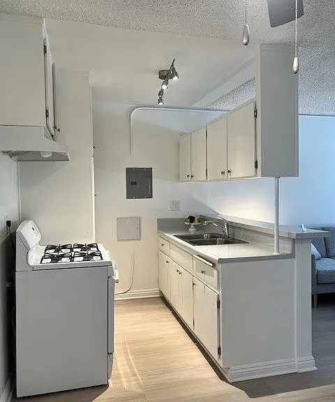 Carson Oakwood Apartments — Photo 54