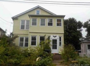 18 Grove Ct, Meriden, CT 06451