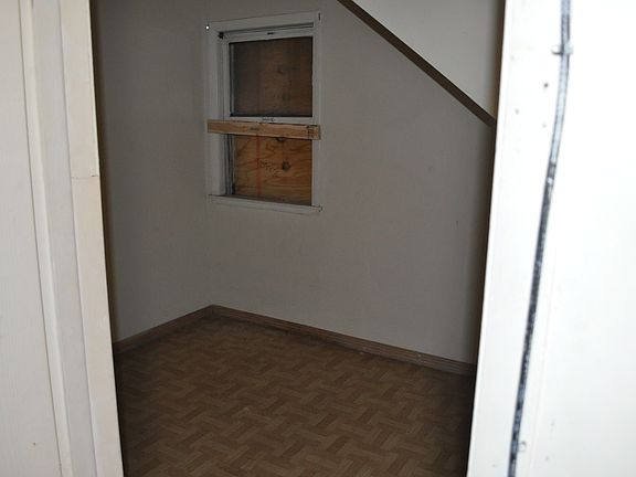 5th image of 9607 S Avenue L