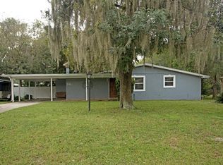 721 Madison St, Tavares, FL 32778