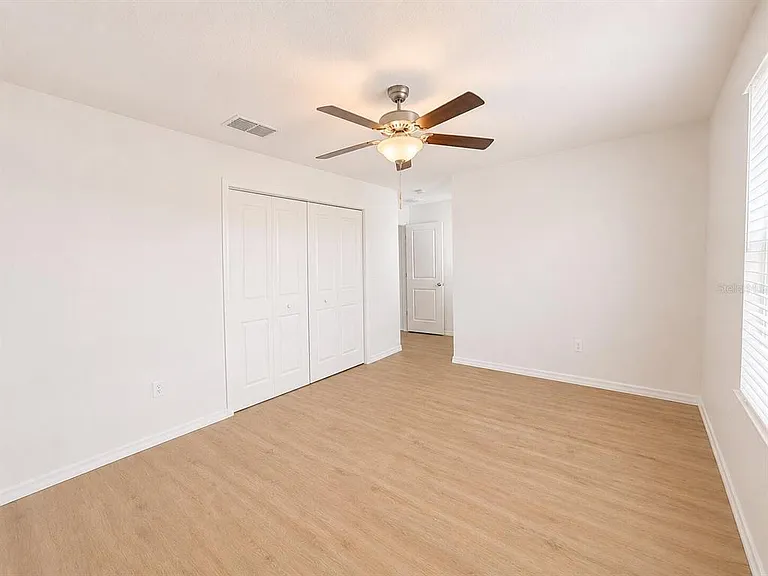 5462 Grays Harbor Ct — Photo 14